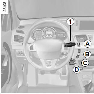 Renault Megane. Bei eingeschalteter Fahrzeugbeleuchtung