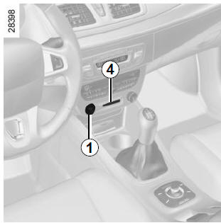 Renault Megane. Kurzzeitiges Anhalten