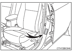 Toyota Corolla. Informationsschild für Reifendruck und Beladung