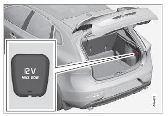 Volvo V40. 12-V-Steckdose Laderaum